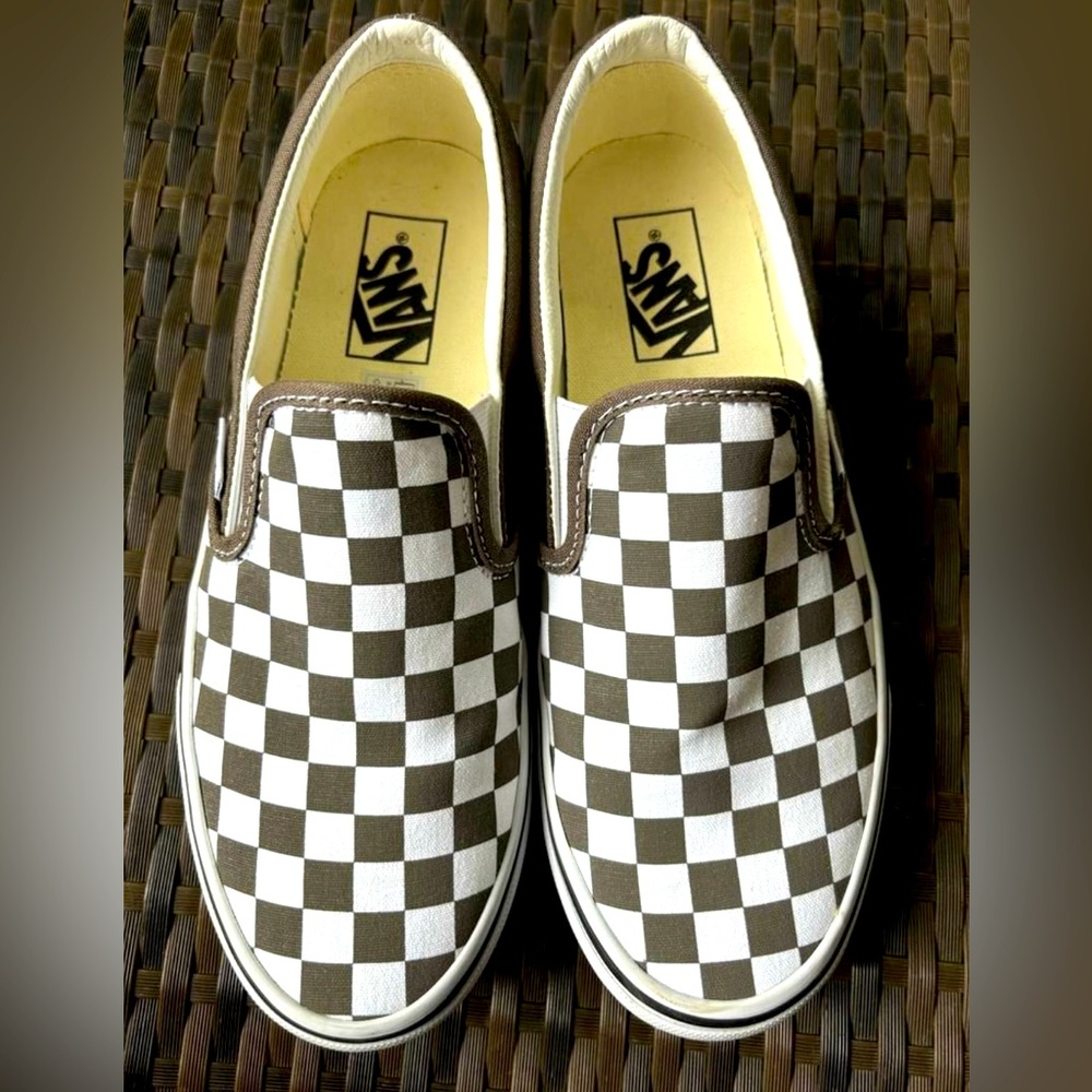 Women’s size 8 checkered slip on Vans